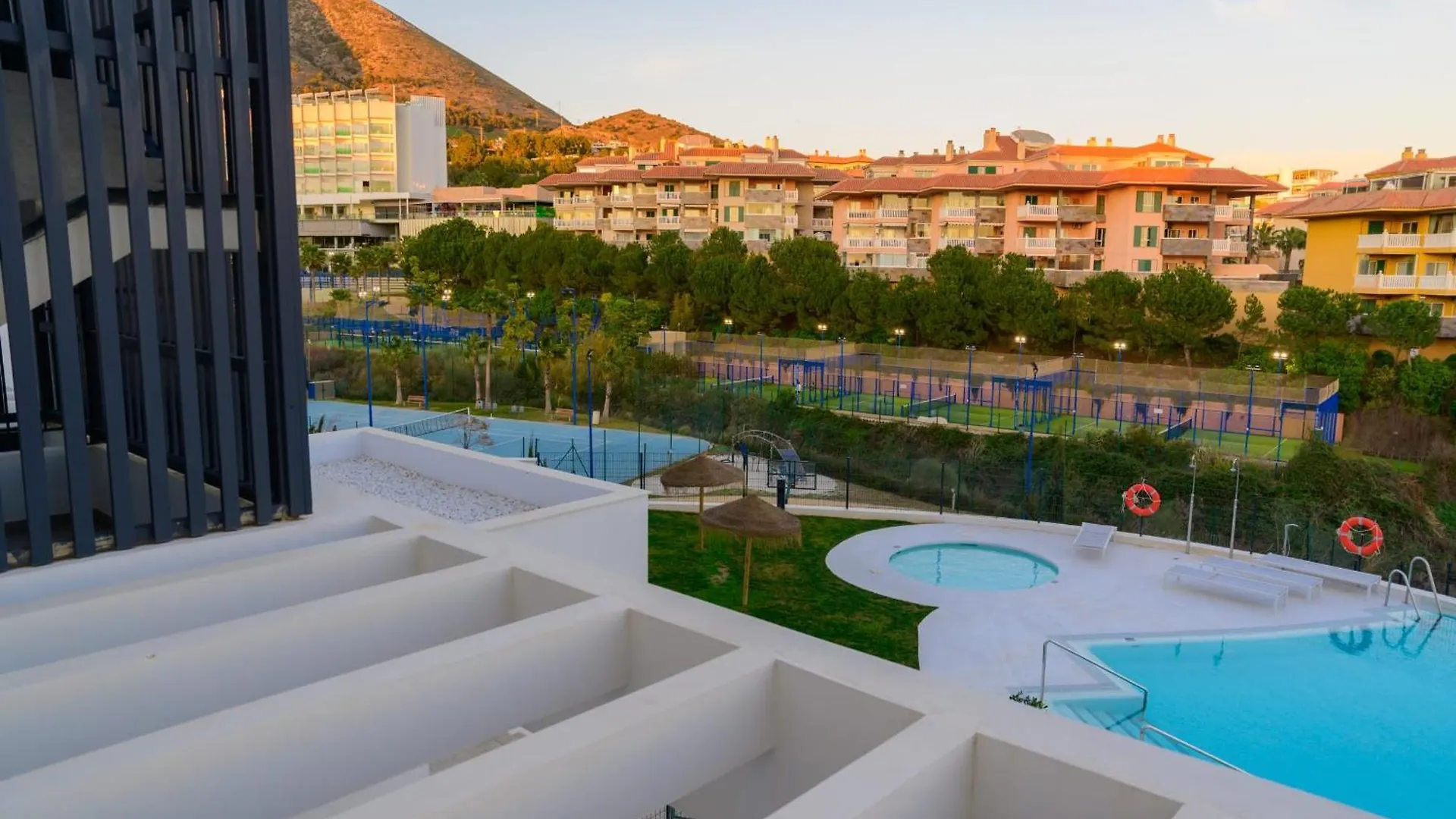 Beautiful West Facing 2-Bedroom Apartment In The Prestigous Higueron West Fuengirola